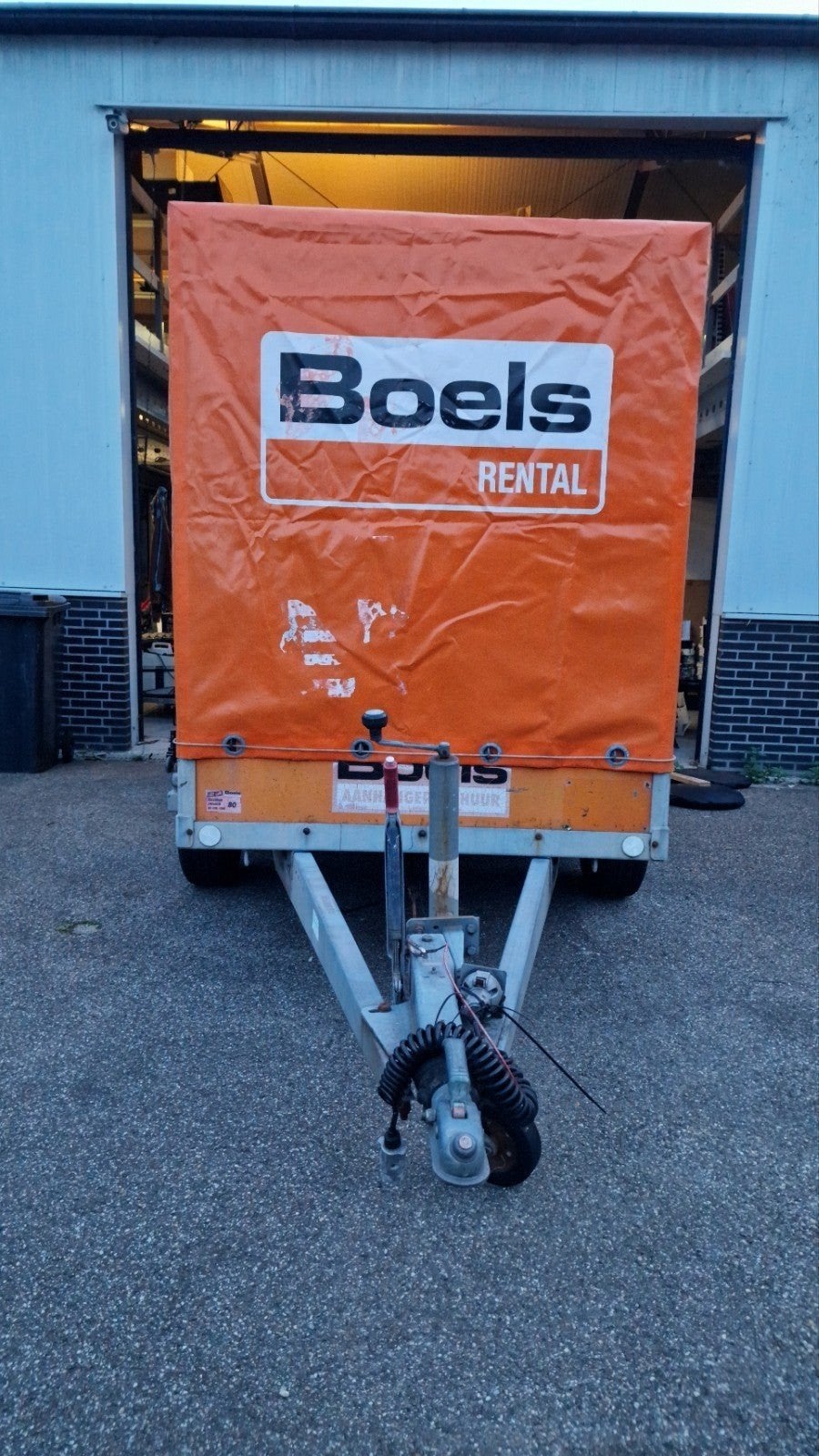 Boels Rental Aanhangwagen met Huif - Dubbelas, Ophalen of Verzenden, Zo goed als nieuw