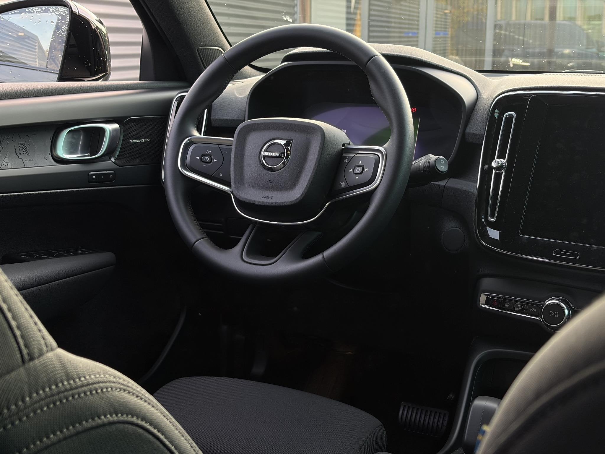 Volvo EX40 Single Motor Extended Range Plus Europa 82 kWh /, Auto's, Automaat, Gebruikt, Volvo Selected Used Cars, 82 kWh