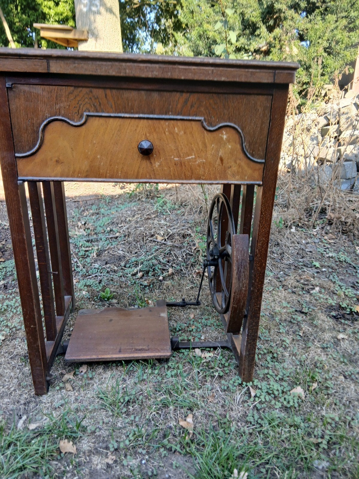 mooie oude trapnaaimachine, Ophalen