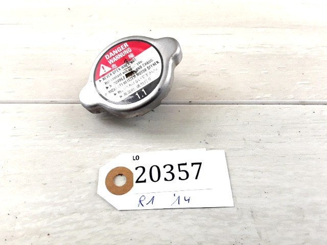 R1 2011 - 2014 Yamaha Radiator Stop D1-38239