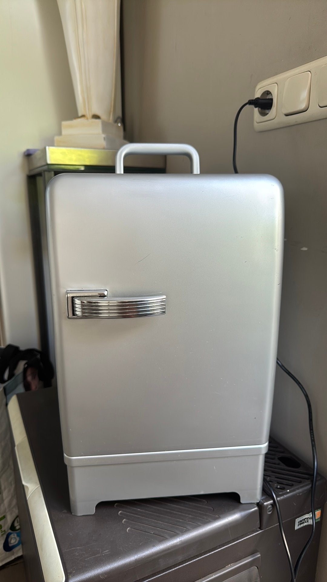 Traxon koelbox, minikoelkast. 12 volt (auto, boot) 230 volt., Ophalen of Verzenden, Gebruikt, Koelbox, Elektrisch