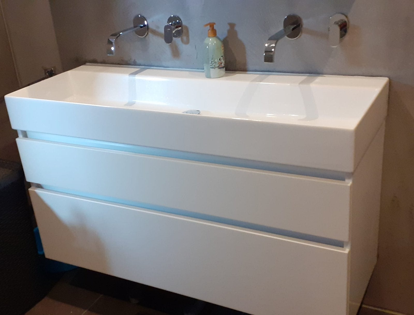 Primabad wastafel 122 x 45 x 12, Ophalen, 100 tot 150 cm, Zo goed als nieuw, Minder dan 100 cm