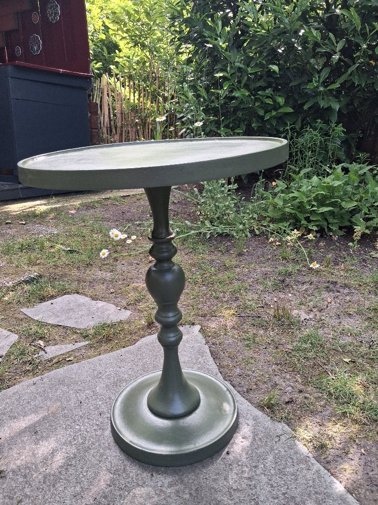 Leuk bijzettafeltje van gietijzer, Minder dan 55 cm, Metaal of Aluminium, Rond, Zo goed als nieuw