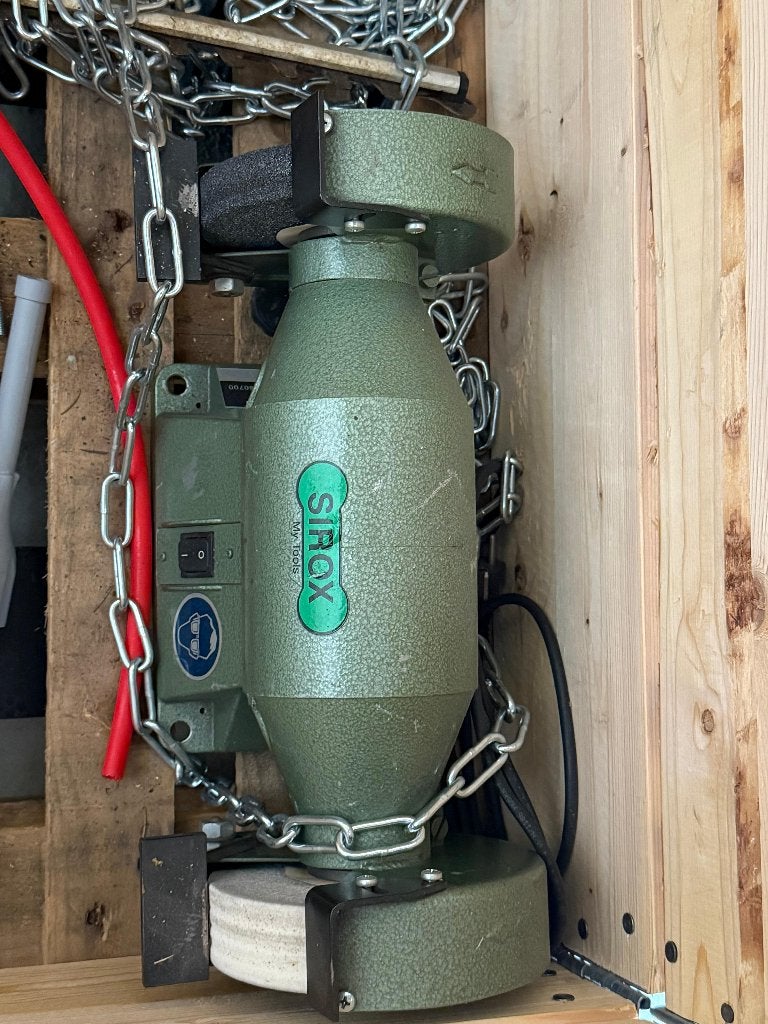 Sirox Dubbele Slijper voor Werkbank, Ophalen, Gebruikt, Minder dan 700 watt, Werkbankslijpmachine