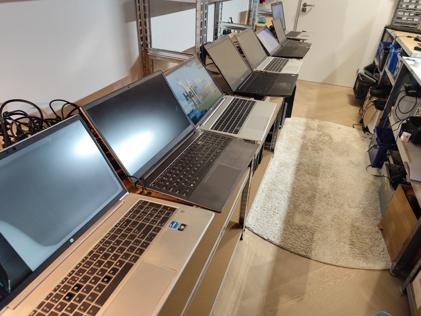 Partij van 14 Laptops voor onderdelen of de handige klusser, Qwerty, Dell, HP, Lenovo, 8 GB, Onbekend