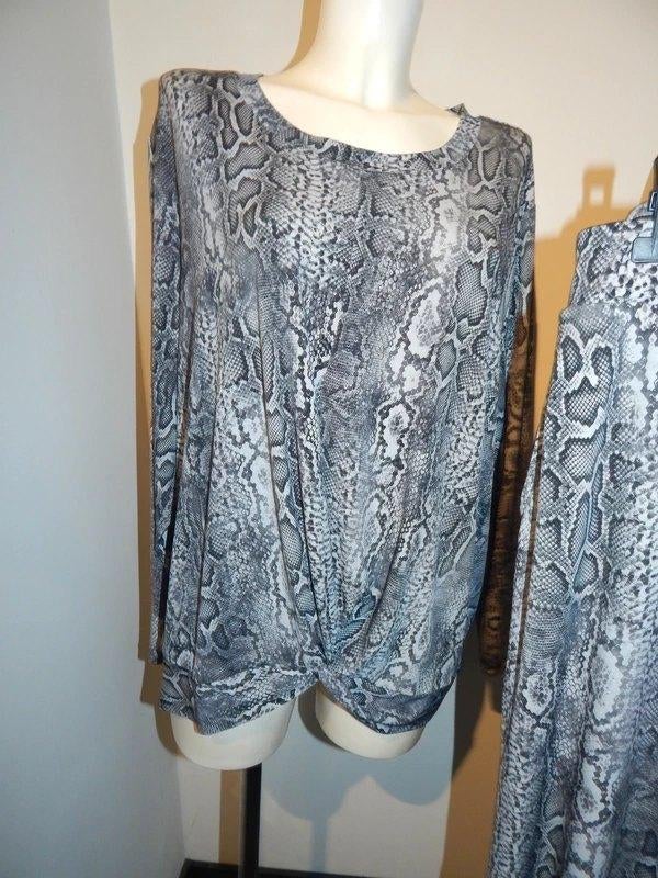 Yoek black label 2 delig stretch pak shirt truitje/ broek L, Yoek, Overige typen, Overige kleuren, Verzenden