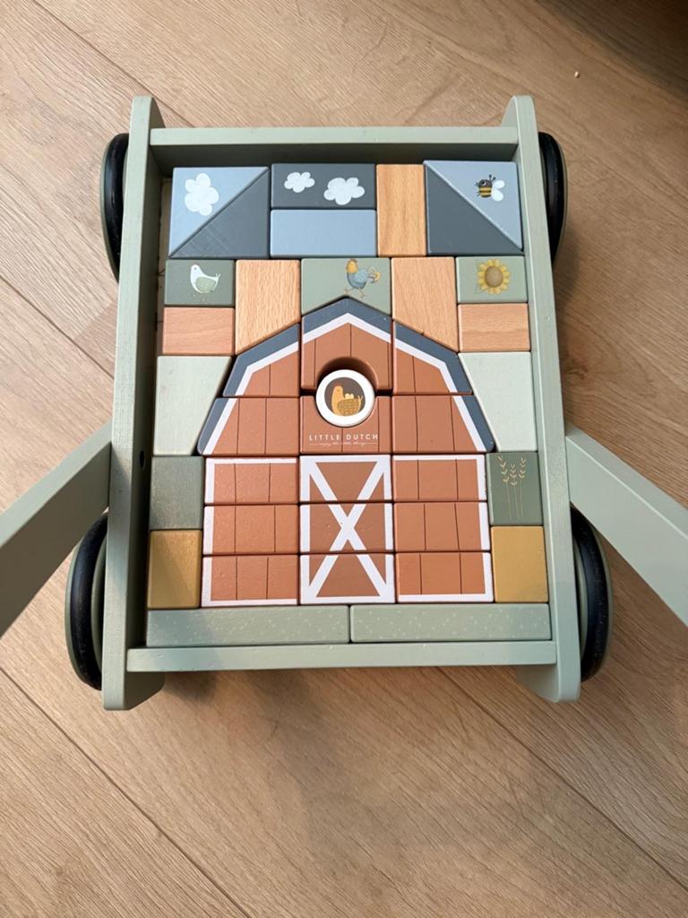 Little Dutch Houten Loopwagen met Blokken Boerderij, Ophalen, Zo goed als nieuw, Overige kleuren