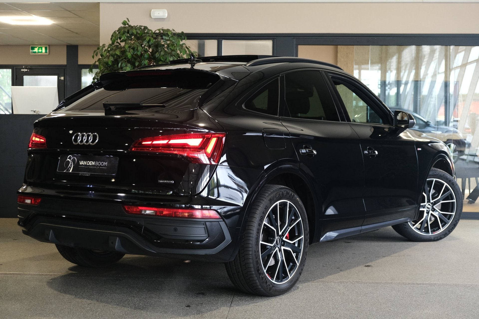 Audi Q5 Sportback 55 TFSI e quattro 367PK 2x S-line RS- Stoe, Automaat, Dealer onderhouden, Gebruikt, 4 cilinders