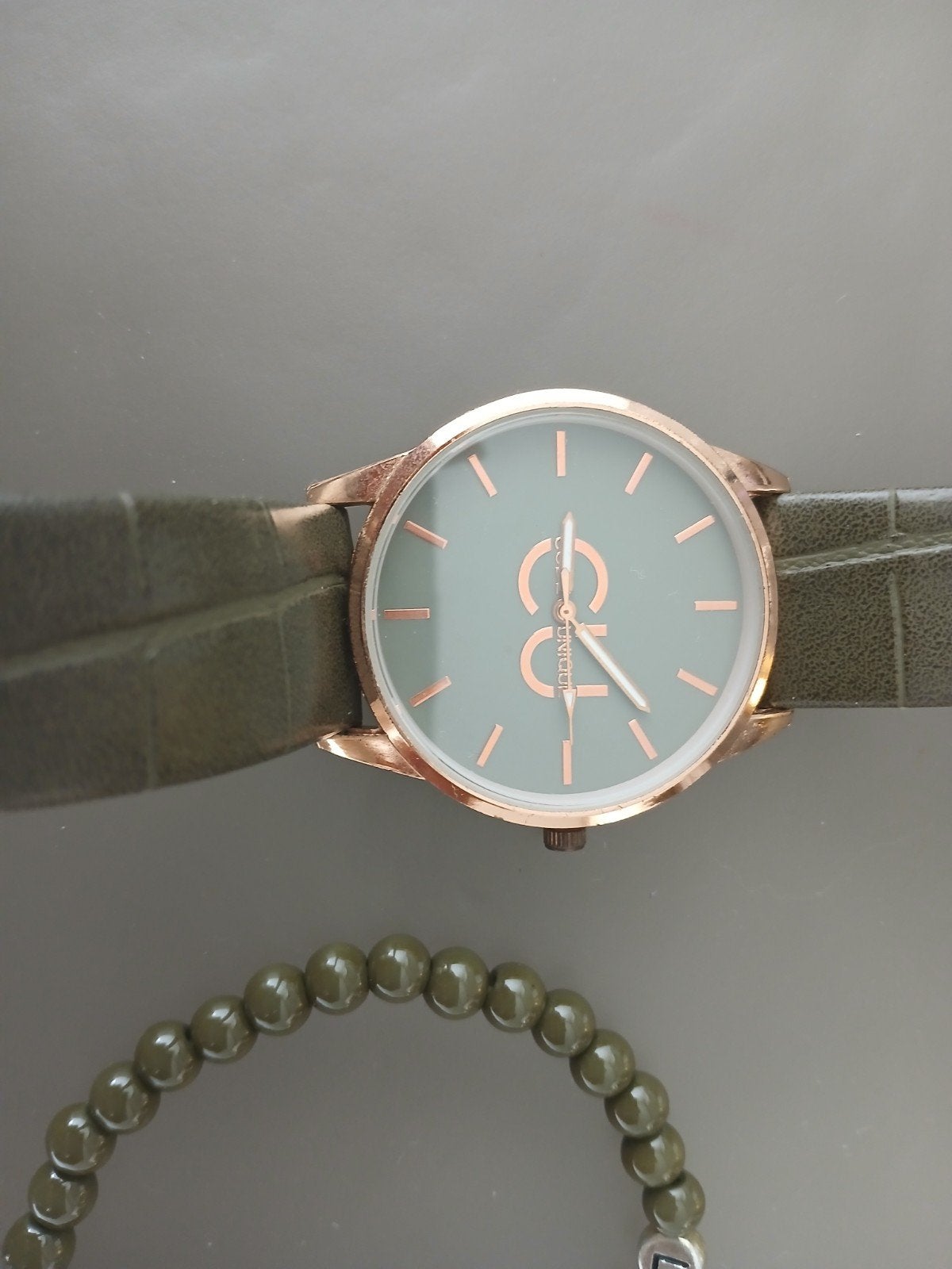 Groen horloge met groene armbanden., Ophalen of Verzenden, Zo goed als nieuw, Overige merken
