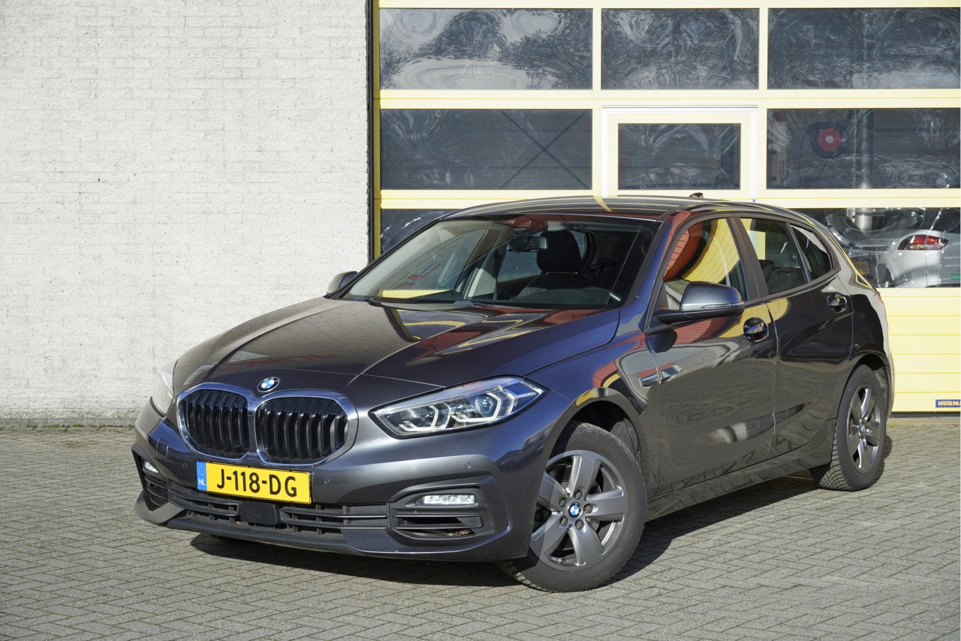 BMW 1-serie 118i Automaat! 5drs Executive BJ2020 Lmv 16" | L, Auto's, Dealer onderhouden, Stof, Gebruikt, Origineel Nederlands