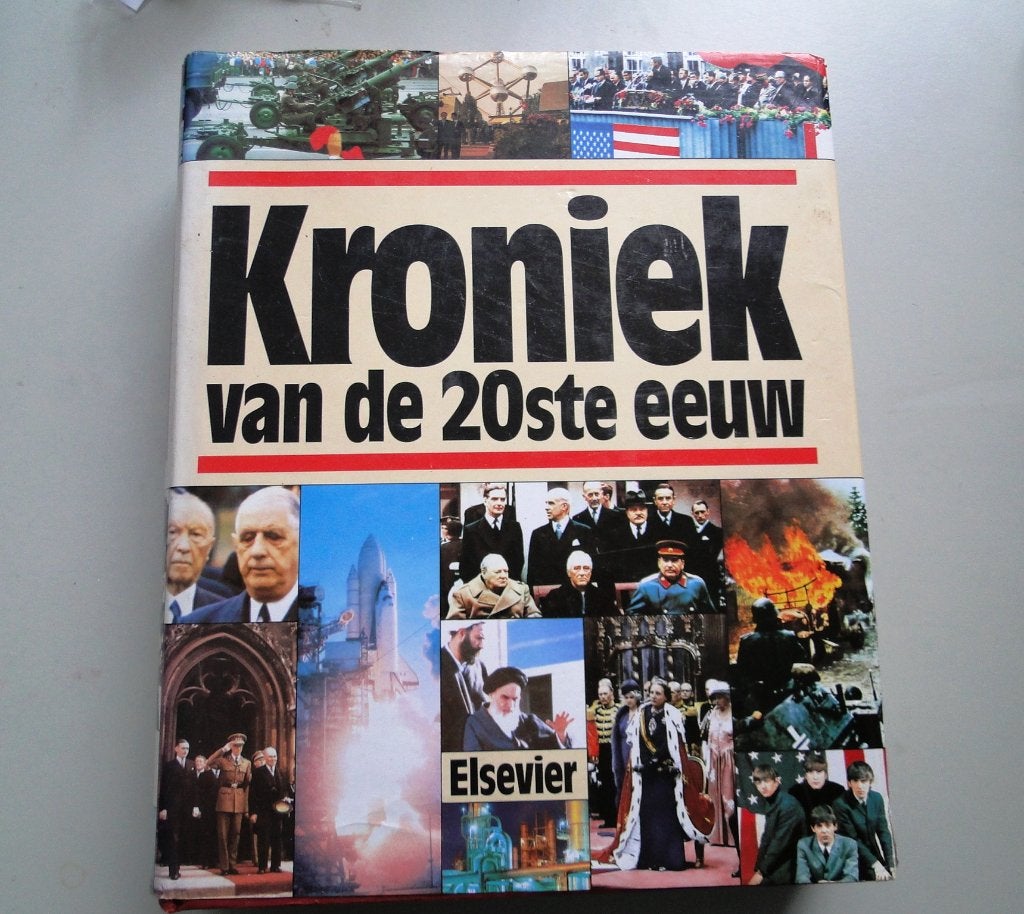 boek Kroniek van de twintigste eeuw, Boeken, Ophalen, Gelezen, Overige gebieden