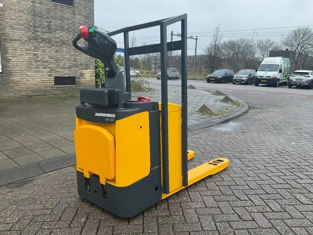 Jungheinrich ERE120 2000KG BREDE PALLETWAGEN / HEFTRUCK, Jungheinrich, Overige aandrijving, Marconistraat 2
3133KL  Vlaardingen, NL