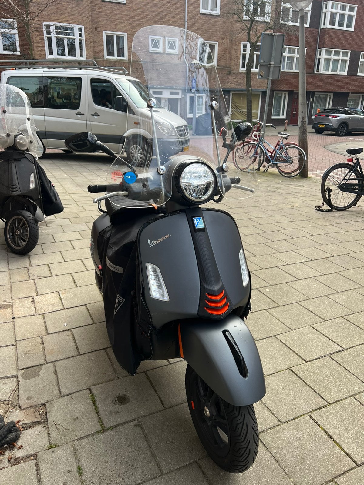 Vespa GTS 300 Super 2024 | lage km, 300 cc, Gebruikt, Particulier, Minimaal motorrijbewijs A2