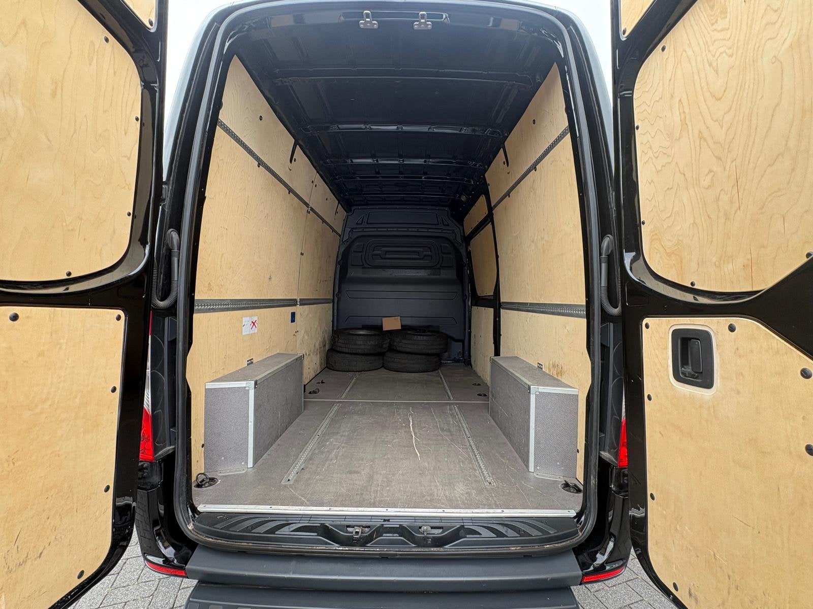 Mercedes-Benz Sprinter 314CDI 143PK L2H2 / M-Bux / Tempomaat, Auto's, Stof, Zwart, Bedrijf, Onderhoudsboekje