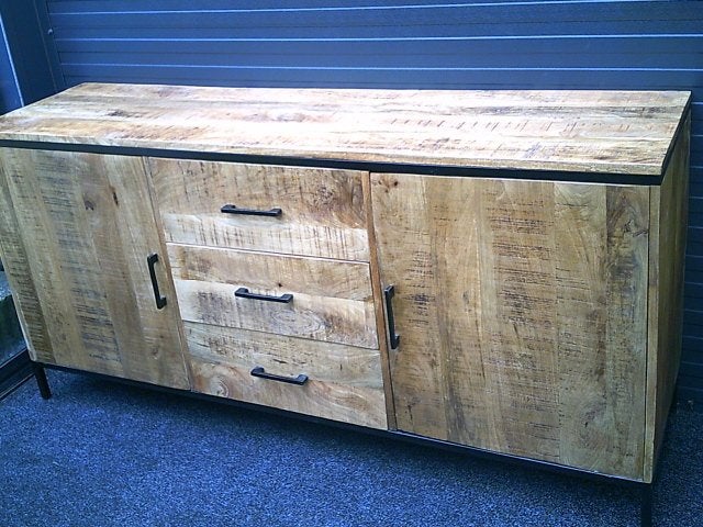 Dressoir Mango, Ophalen, Zo goed als nieuw, 25 tot 50 cm, 150 tot 200 cm