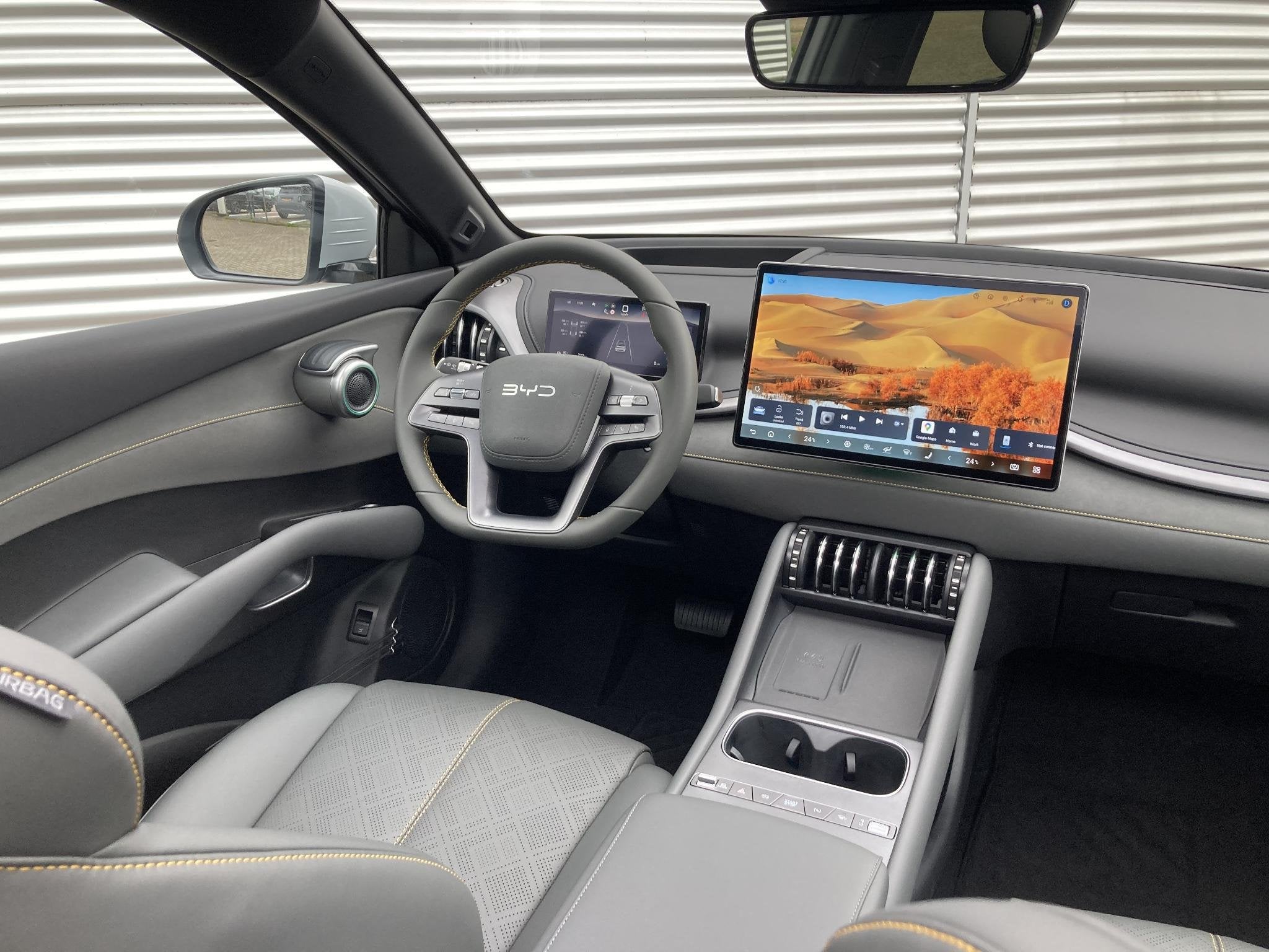 BYD ATTO 3 EVO Excellence 74.8 kWh, Automaat, 12 maanden, Wit, Origineel Nederlands