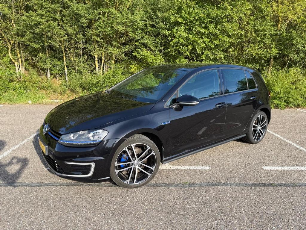 Volkswagen Golf GTE 1.4 TSI PHEV 204pk DSG, Auto's, Stof, 4 cilinders, Zwart, 1395 cc