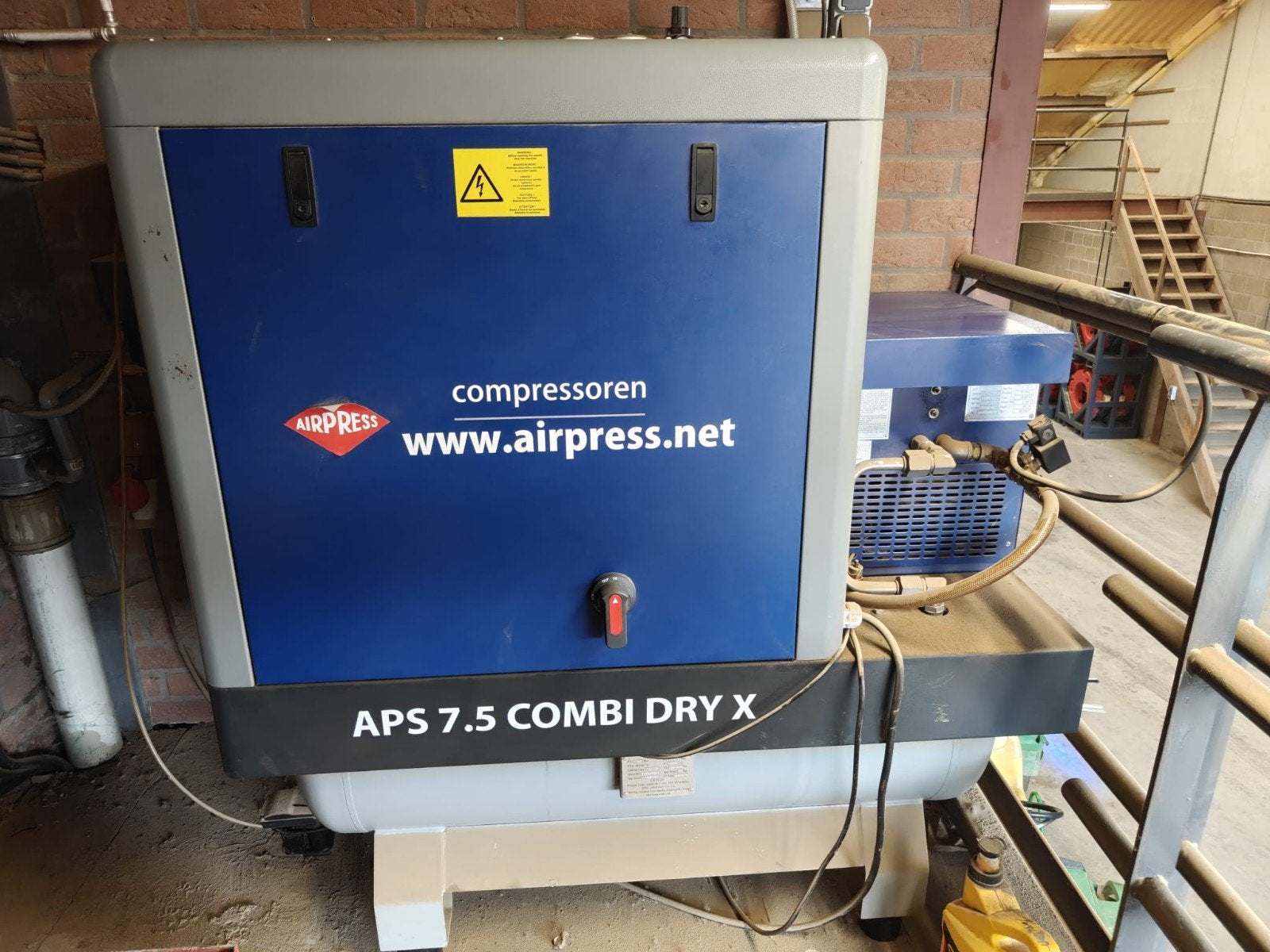 Airpress APS 7.5 Combi Dry X Compressor met Koeldroger, 100 liter of meer, Ophalen of Verzenden, Geluidgedempt