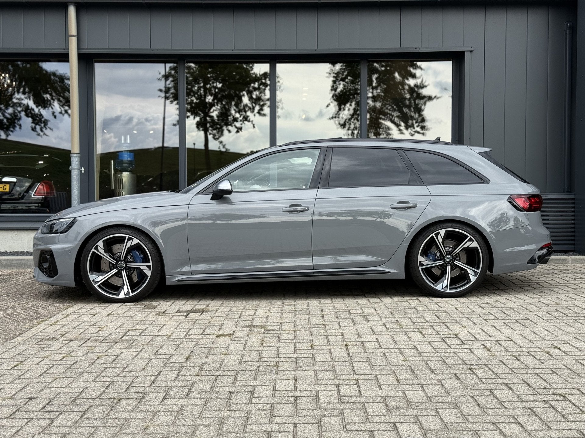 Foto 8 van Audi RS4 Avant 2.9 TFSI quattro B&O Massage (bj 2021)