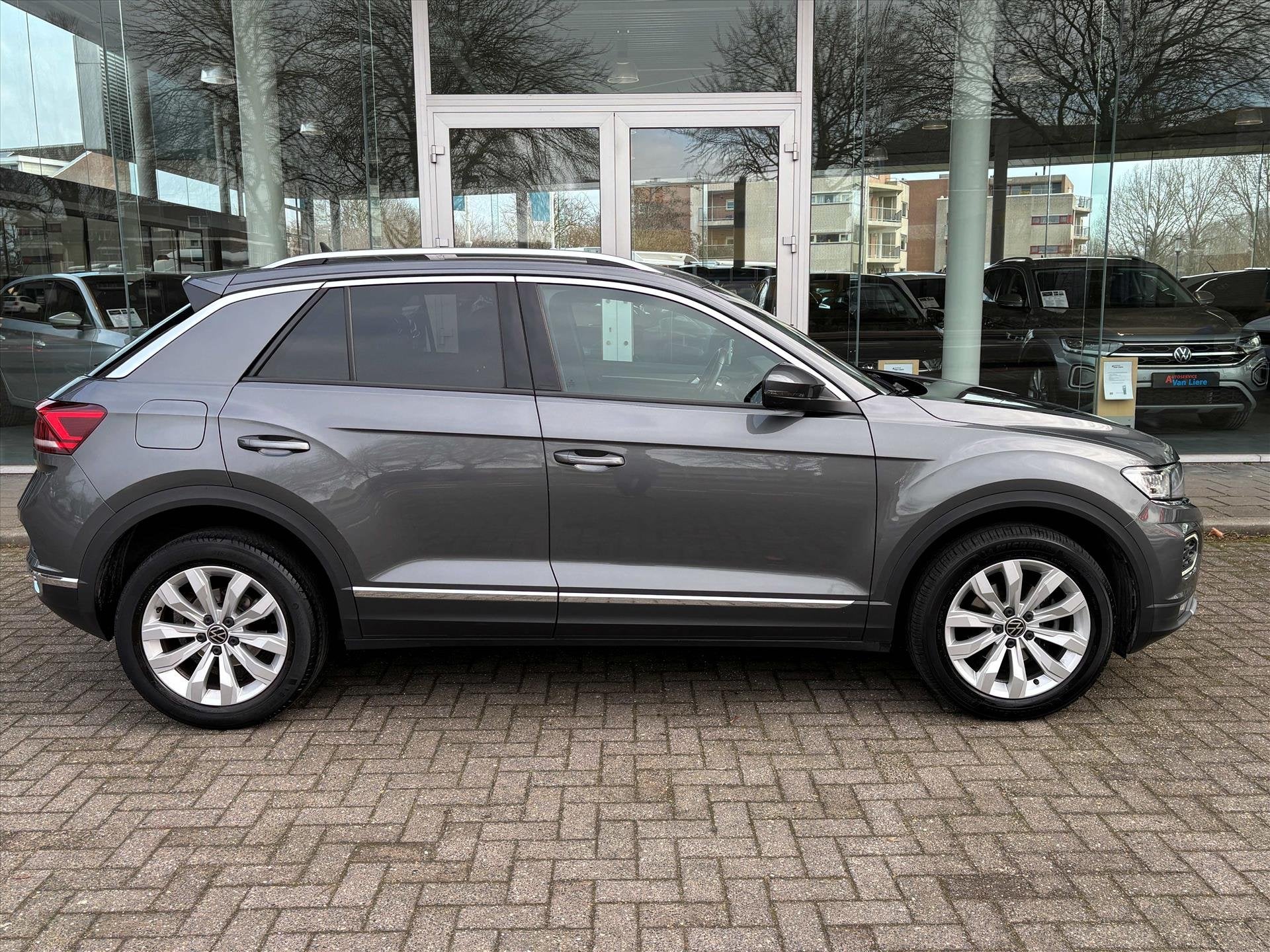 VOLKSWAGEN T-Roc 1.5 TSI 150pk Sport 6 hand|Camera|Carplay|L, Auto's, Volkswagen, 12 maanden, Stof, Origineel Nederlands, Bedrijf