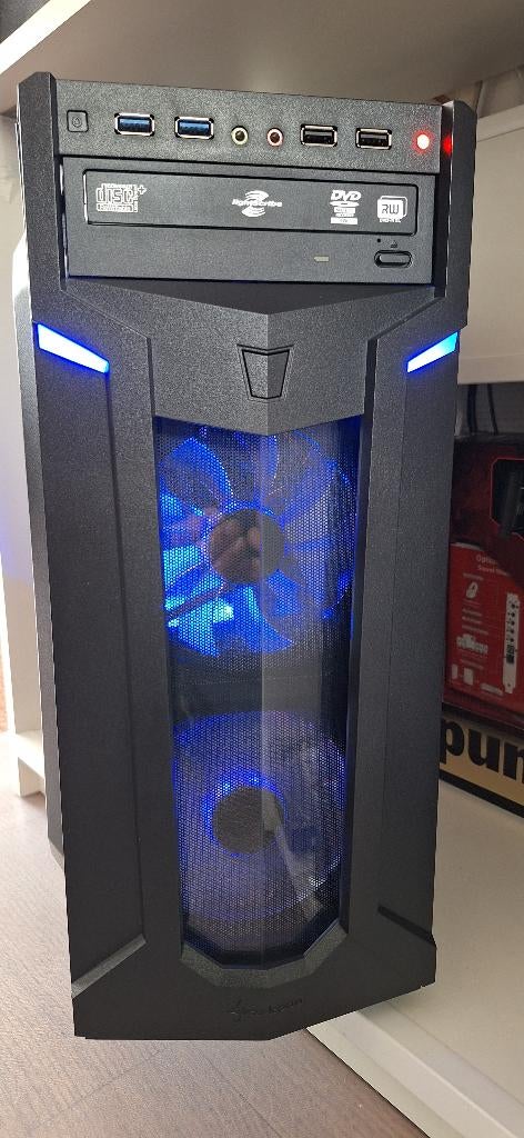 100% Goede Desktop Computer, Computers en Software, Desktop Pc's, Zo goed als nieuw, 4 Ghz of meer, HDD, SSD, 8 GB, Met videokaart