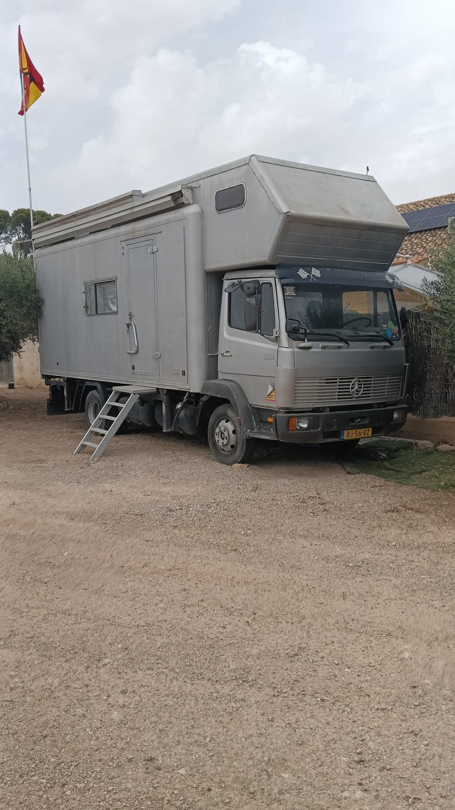 Caravans And Camping Mercedes
