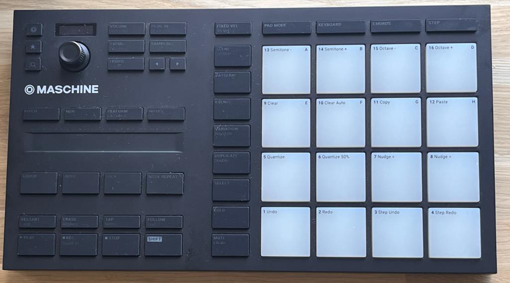 Native Instruments Maschine Mikro MK3 Drumcomputer MIDI, Muziek en Instrumenten, Ophalen of Verzenden, Gebruikt, Overige merken