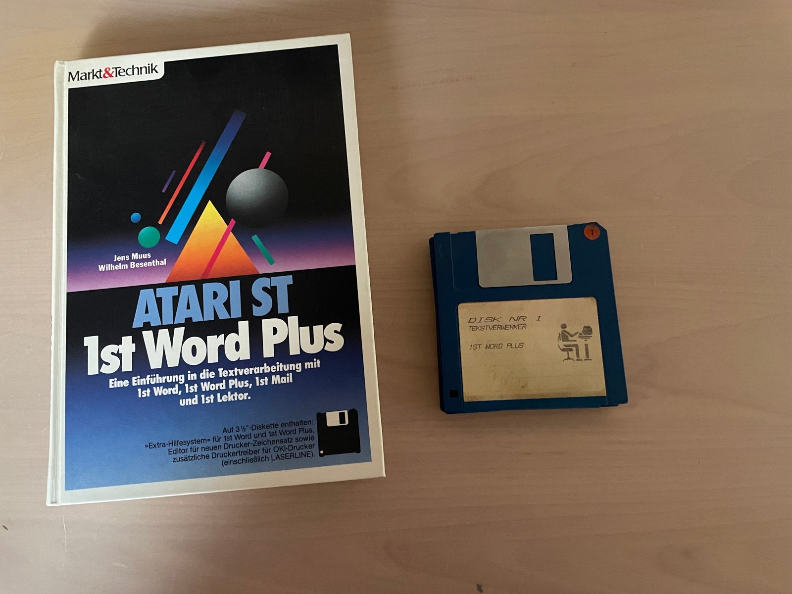 Atari ST 1040STF met monitor, muis, boeken en diskettes, Computers en Software, Ophalen