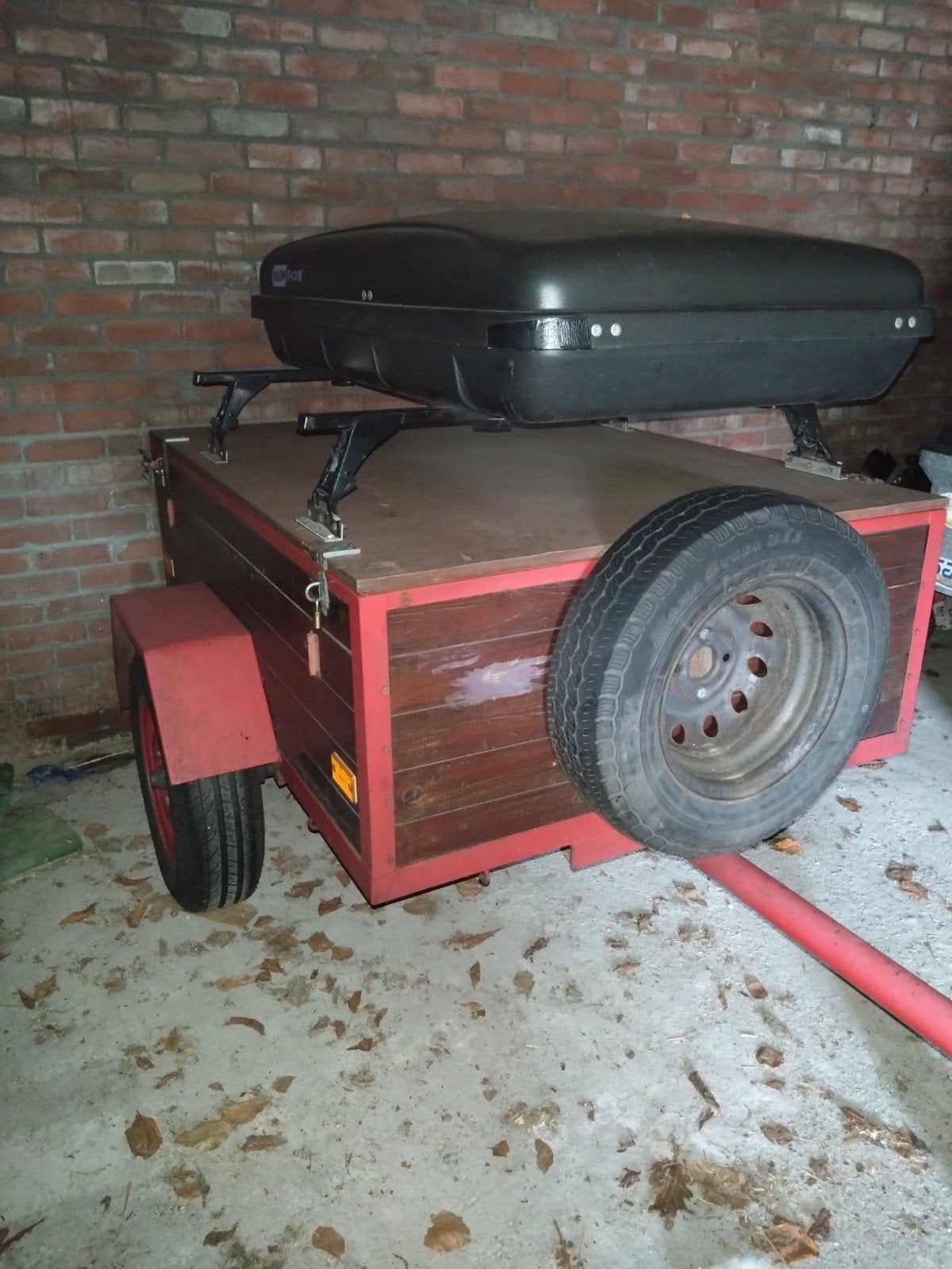 Aanhangwagen met dakkoffer en dakdragers, Auto diversen, Aanhangers en Bagagewagens, Ophalen, Gebruikt