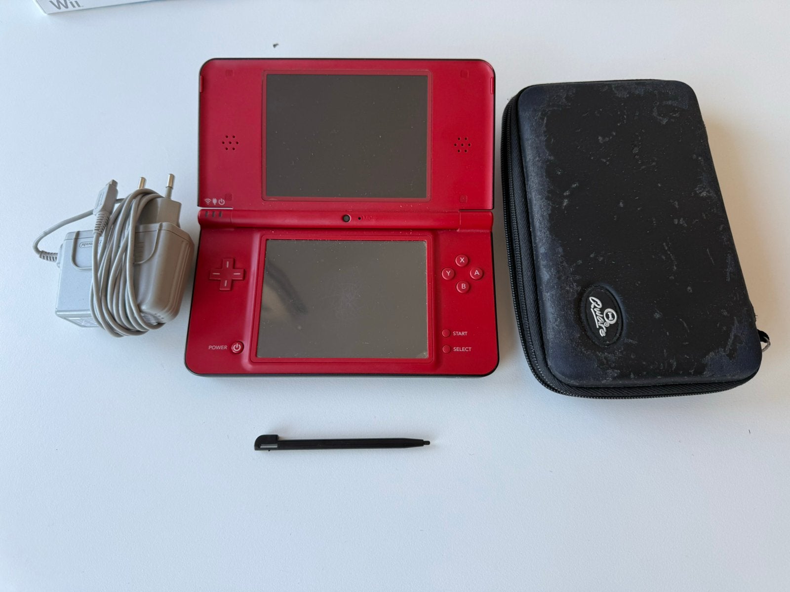 Nintendo DSi XL (25th mario anniversary), Spelcomputers en Games, Spelcomputers | Nintendo DS, Zo goed als nieuw, Dsi, Ophalen of Verzenden