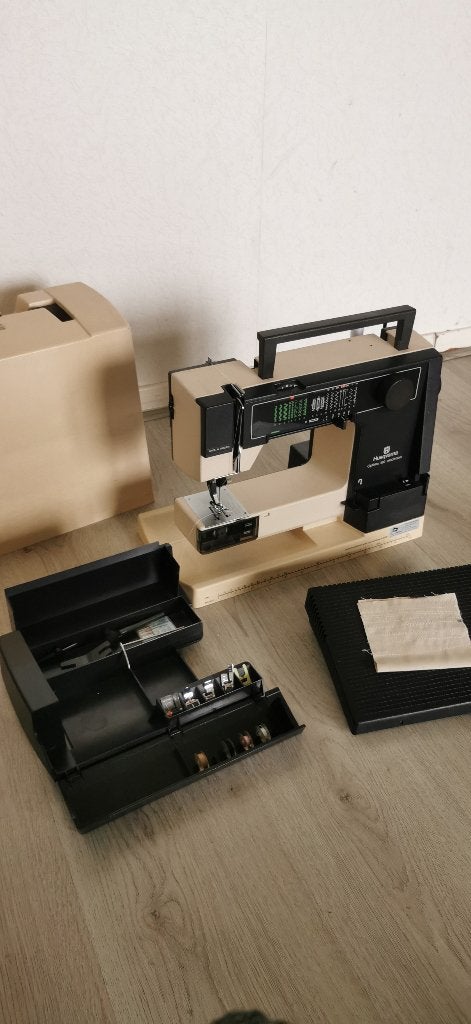 Naaimachine Husqvarna Optima 180, Ophalen of Verzenden, Zo goed als nieuw, Naaimachine, Husqvarna