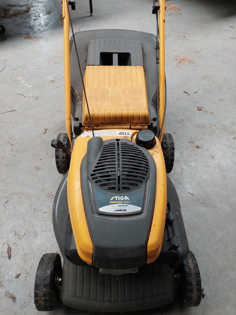 Stiga/Honda grasmaaier met aandrijving, Ophalen, Cirkelmaaier, Gebruikt, Stiga