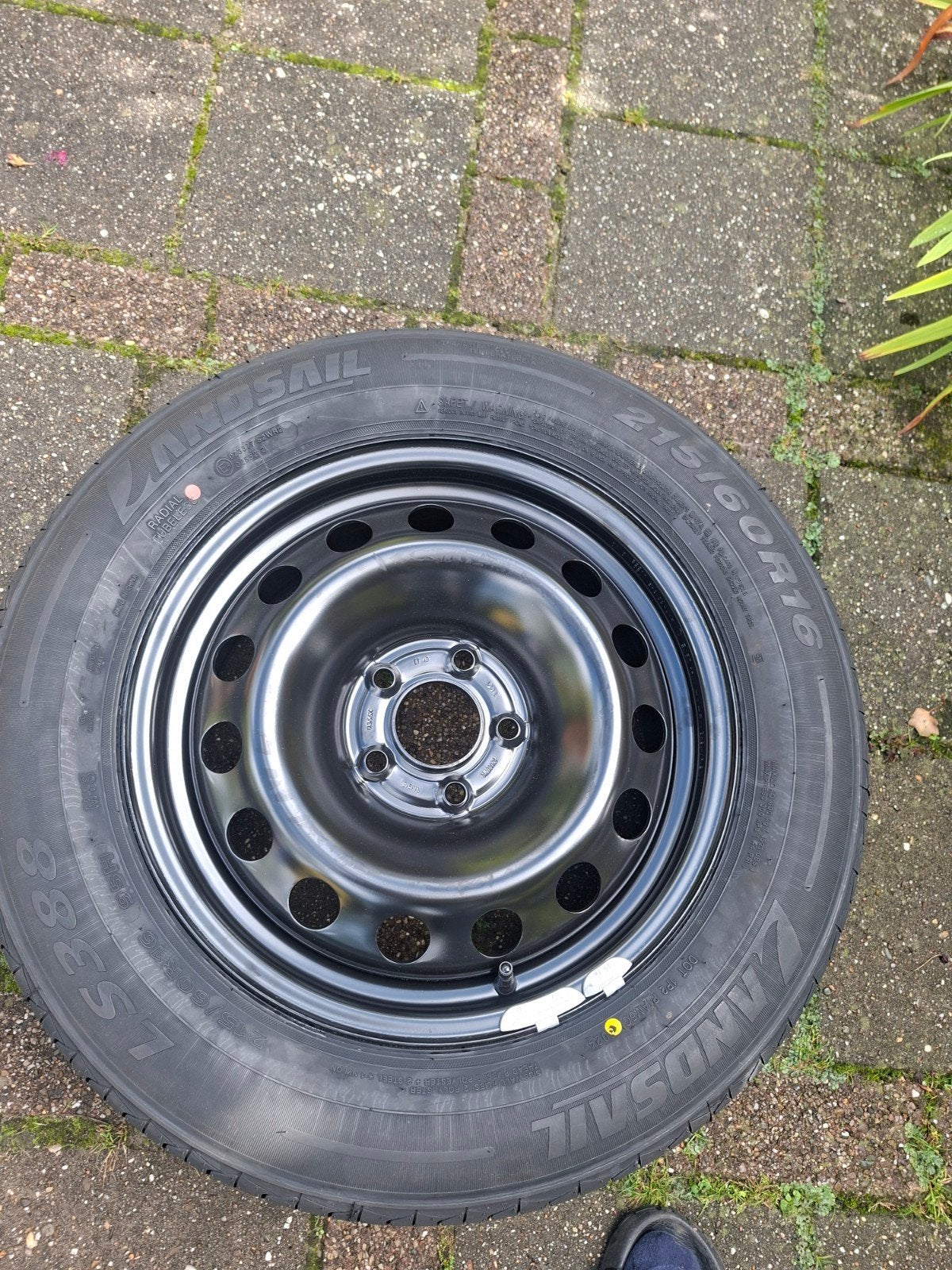 Landsail 215/60R16 Zomerband op stalen velg, Ophalen, 215 mm, 16 inch, Banden en Velgen