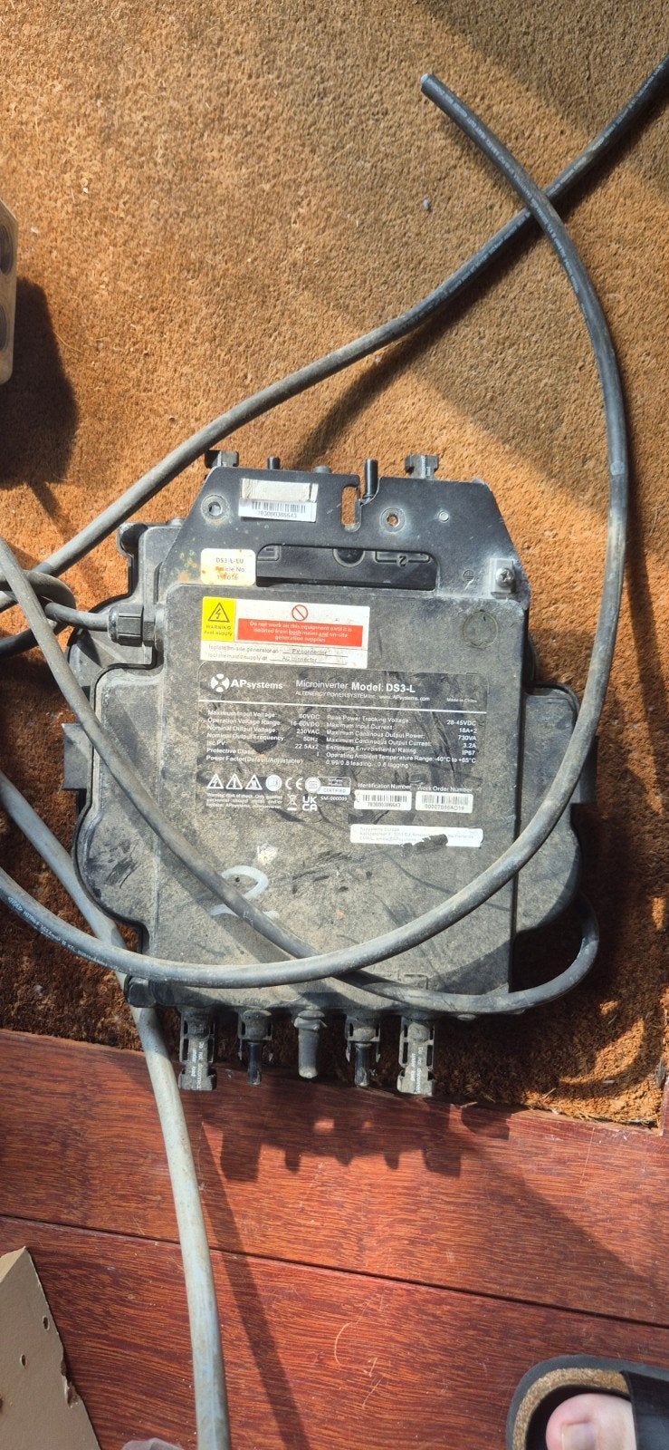 4x APsystems DS3-L Micro-omvormers (3 jaar oud), Ophalen