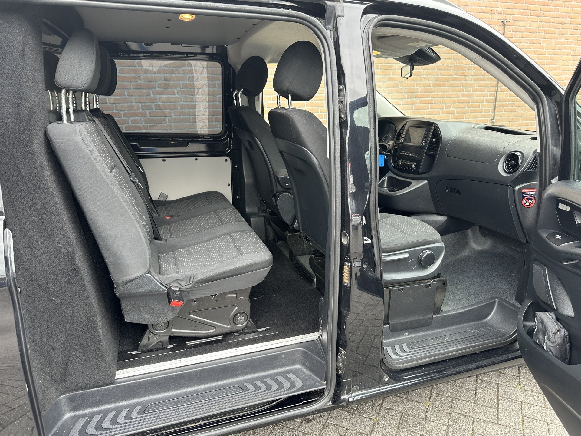 Mercedes-Benz Vito 119CDI 190PK Lang Dubbelcabine / LED / 2., Automaat, Gebruikt, Met garantie (alle), 2500 kg