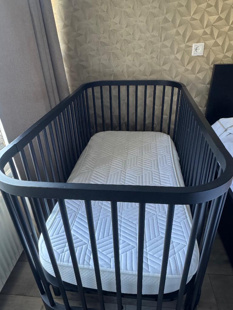 Kinderbed +matras en optie voor commode, Ophalen, Gebruikt, Ledikant