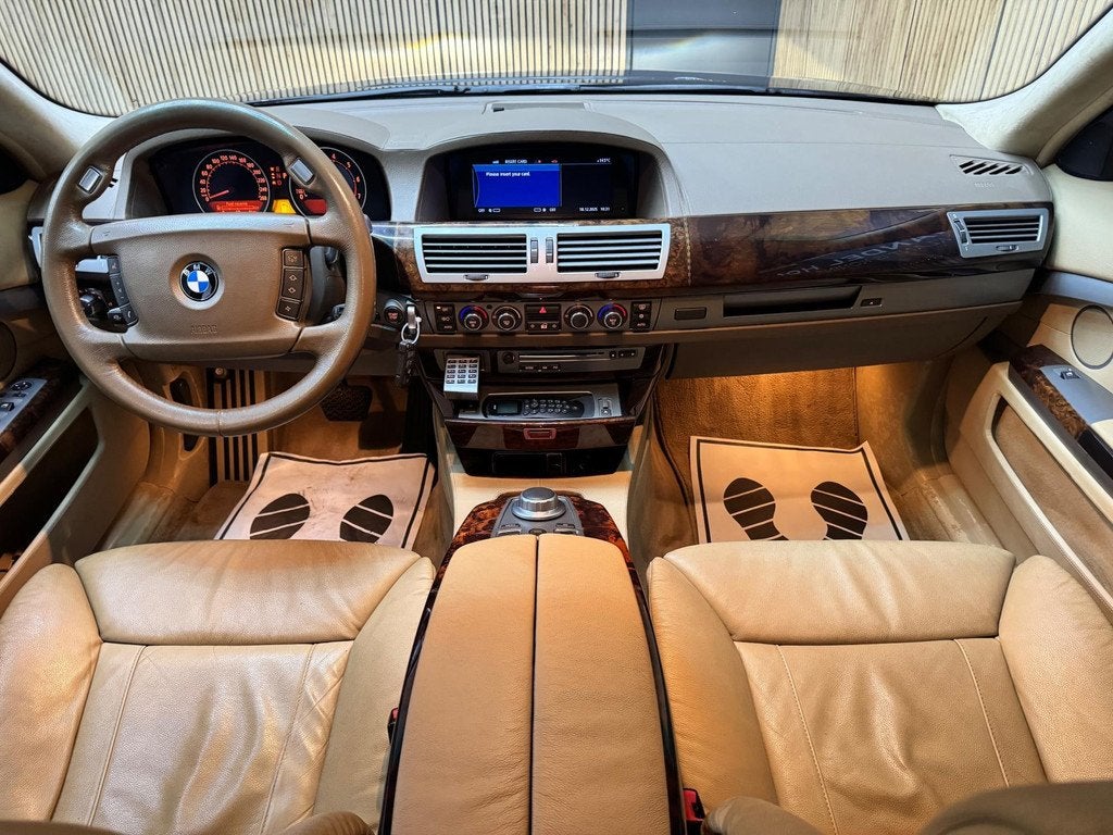 BMW 7-serie 760i|V12|SOFTCLOSE|XENON|NAVI|LEDER|, Achterwielaandrijving, Gebruikt, 12 cilinders, 138 €/maand