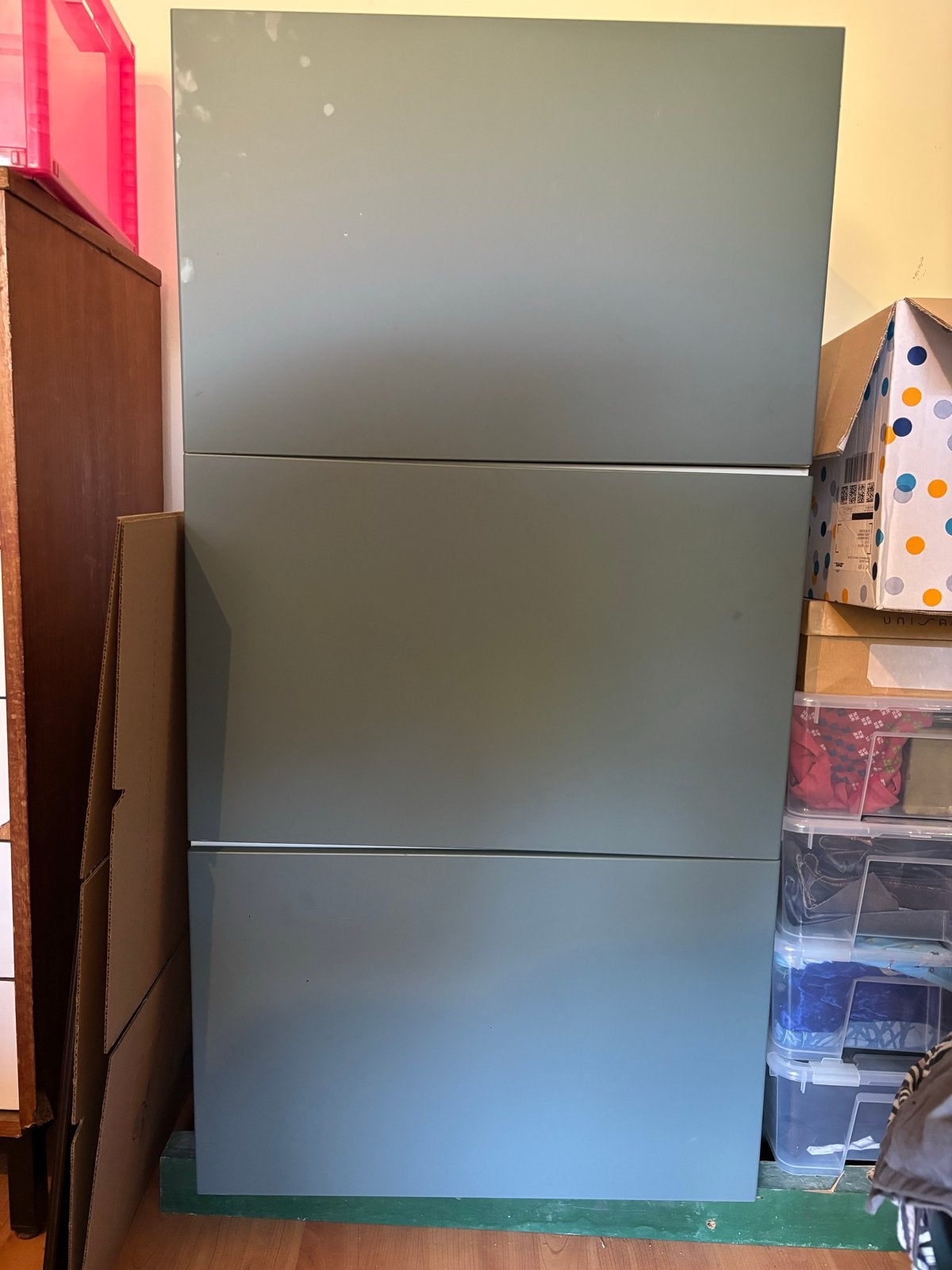 IKEA BESTÅ 3 Kastjes met deuren - Grijsgroen, Ophalen, Gebruikt