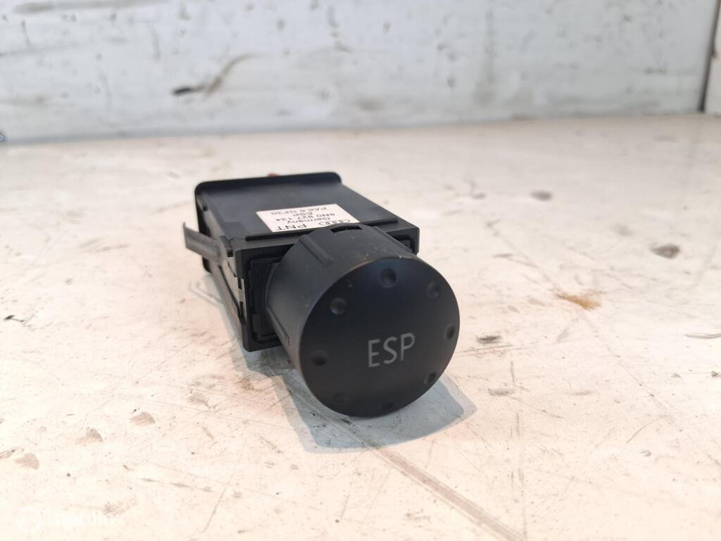 ESP schakelaar Audi TT 8N 1.8 5V ('98-'06) 8N0927134, Auto-onderdelen, Dashboard en Schakelaars, Audi, Gebruikt, Audi, Ophalen of Verzenden
