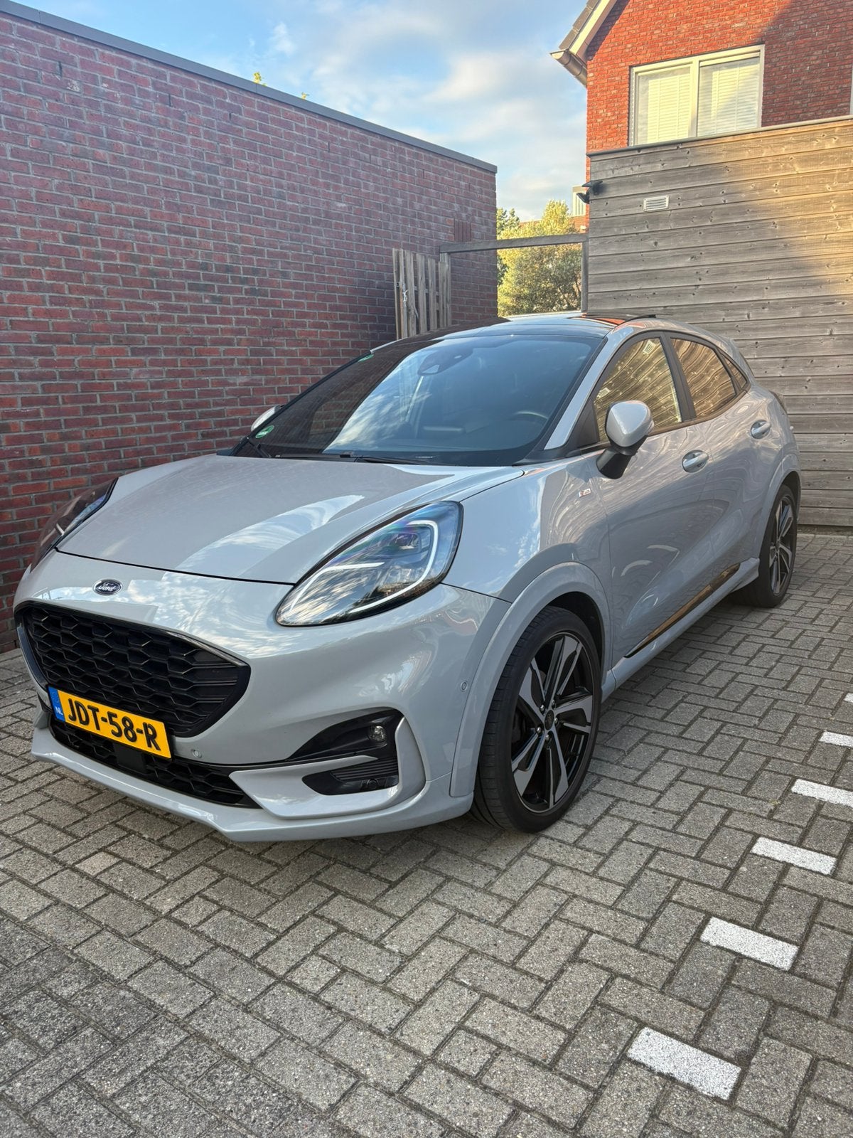 Ford Puma 1.0 EcoB.Hybrid ST-Line X 155 PK garantie feb ‘27, Auto's, Voorwielaandrijving, Puma, Parkeerassistent, Leder en Stof