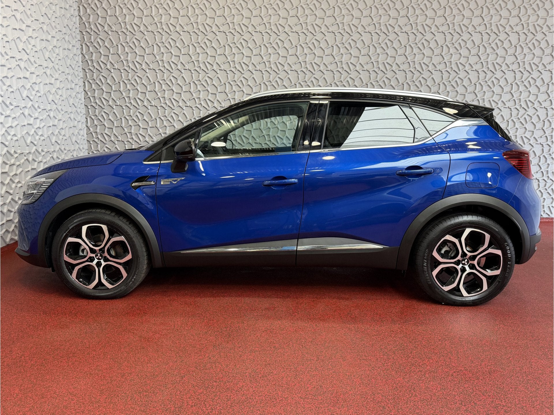 Mitsubishi ASX 1.6 PHEV AT INTENSE+ NIEUWE AUTO /STOEL EN ST, 12 maanden, Gebruikt, 4 cilinders, Blauw