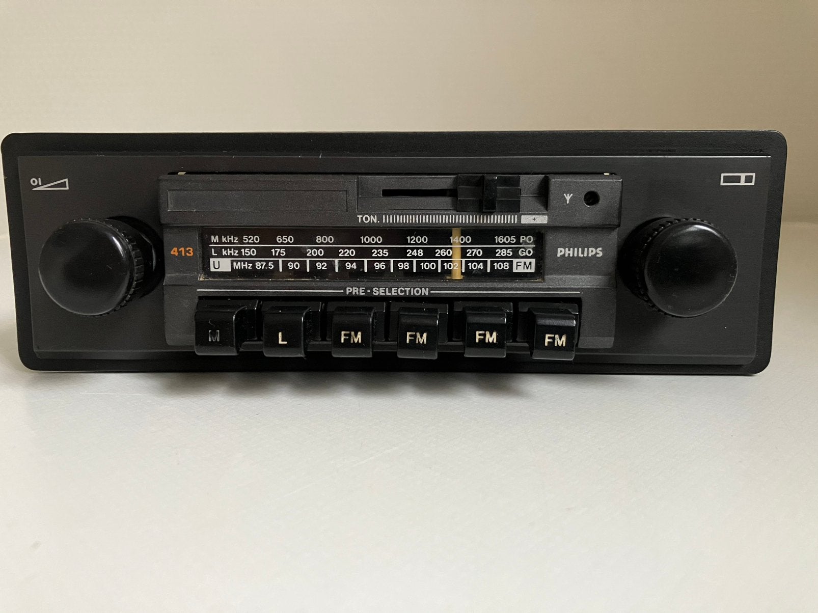 Mooie oldtimer Philips autoradio, Ophalen of Verzenden, Gebruikt