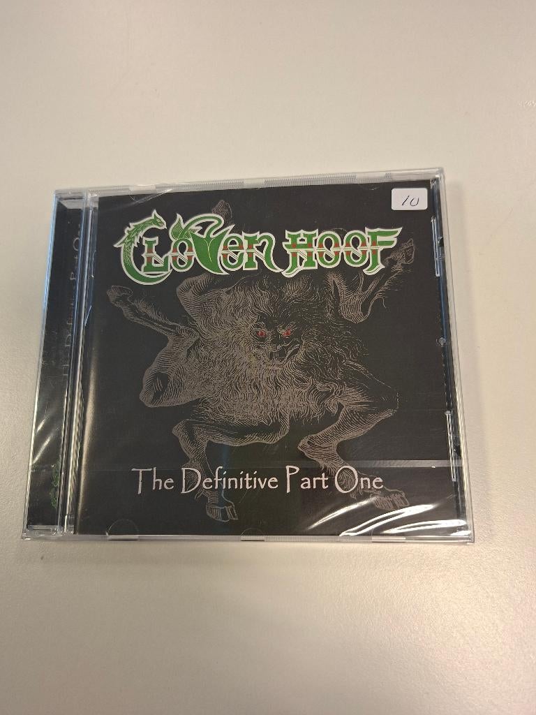 CD - CLOVEN HOOF - THE DEFINITIVE PART ONE - SS -2018 NWOBHM, Verzenden, Nieuw in verpakking