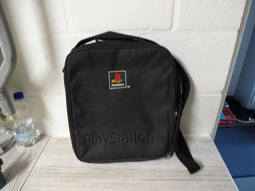 Vintage Sony Playstation opbergtas in mooie tas, Spelcomputers en Games, Spelcomputers | Sony PlayStation Portables | Accessoires