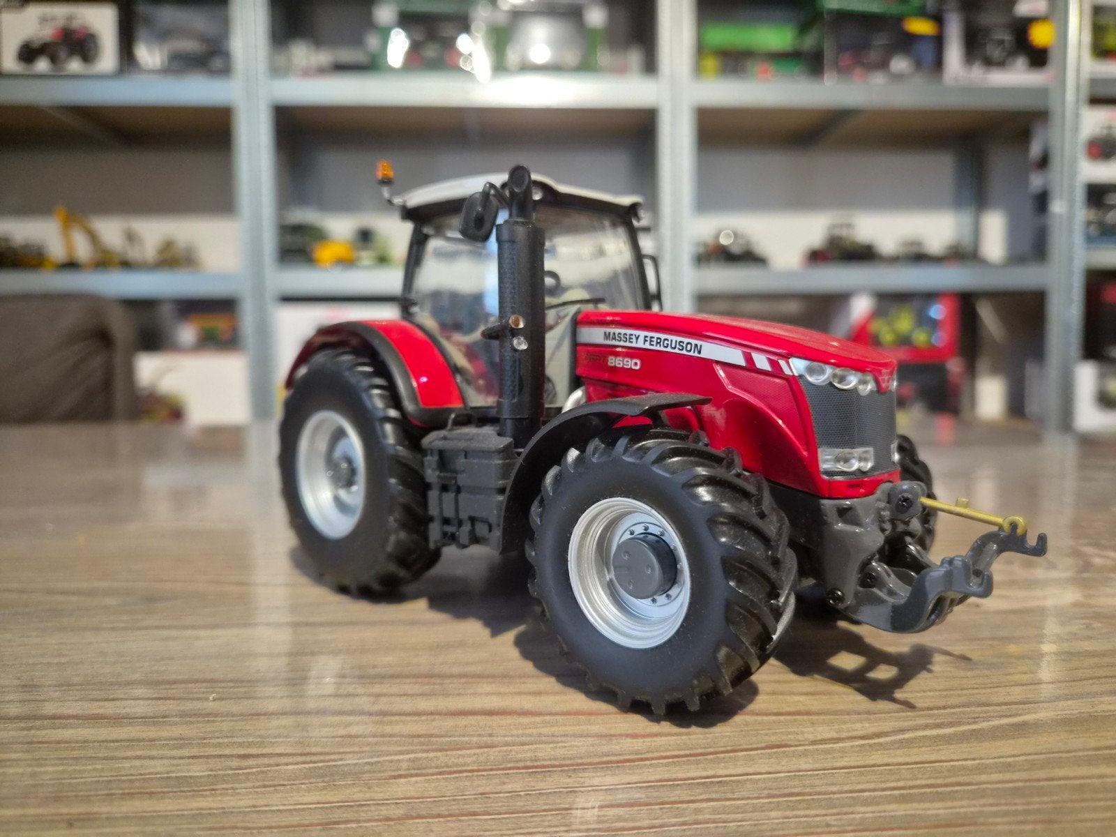Mf 8690 Dyna vt, ., Tractor of Landbouw, Ophalen of Verzenden, Zo goed als nieuw