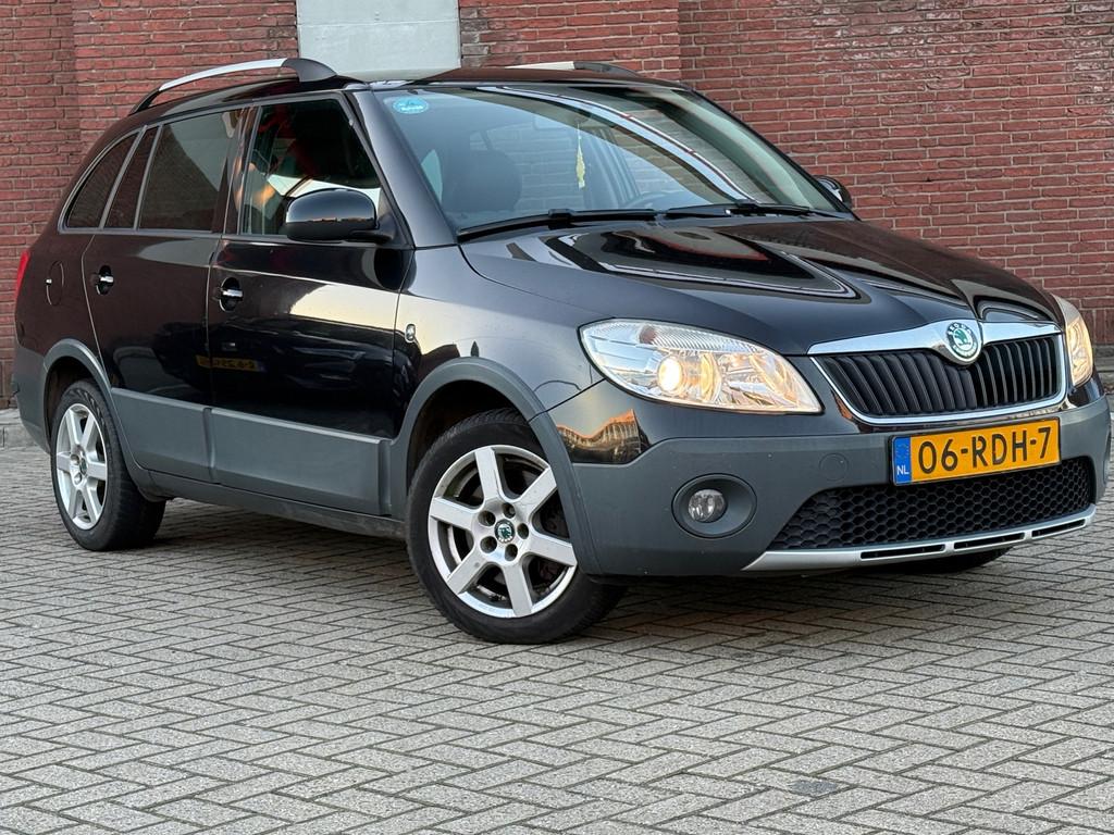 Skoda Fabia Combi 1.2 TSI Scout|AUTOMAAT|LEDER|CLIMA|NAP|GOE, Euro 5, 450 kg, Gebruikt, 4 cilinders