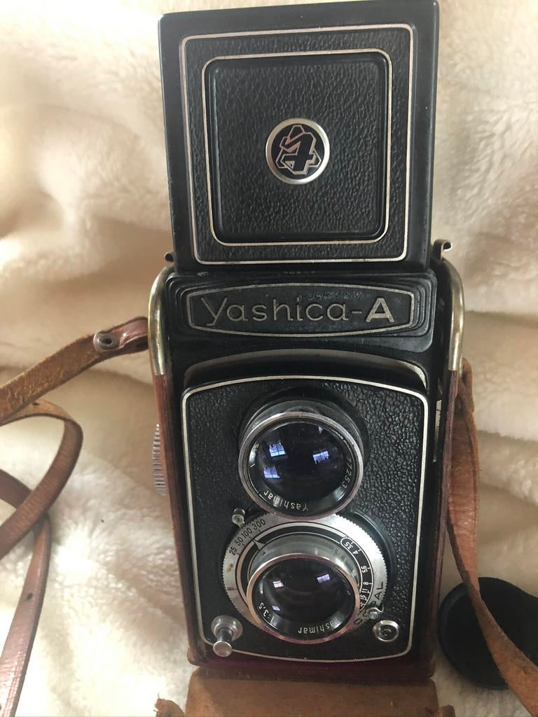 Yashica camera compleet met leren hoes, Ophalen of Verzenden, Gebruikt, Compact, Overige Merken