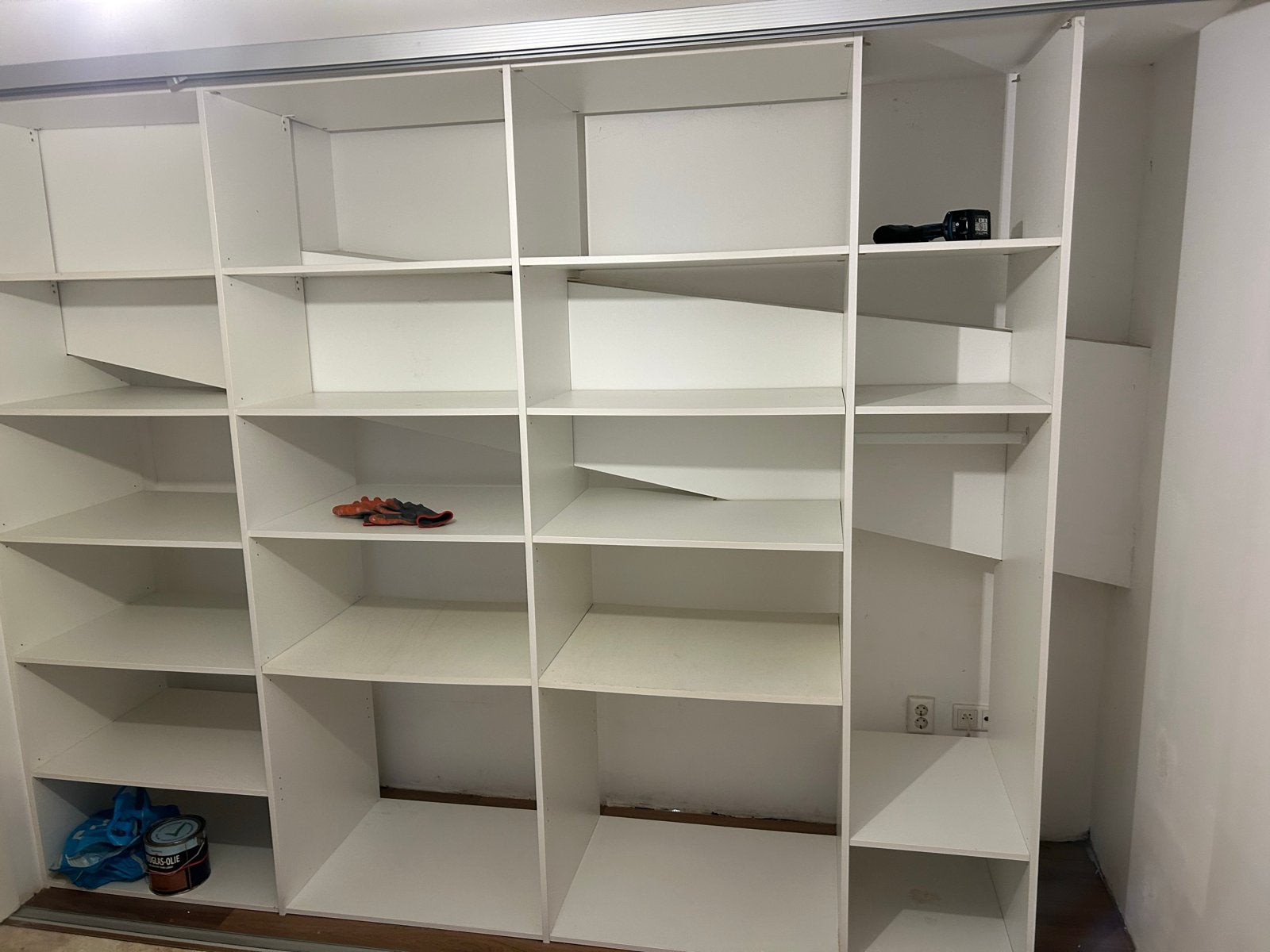 Witte Schuifdeuren Kast met Diverse Vakken, Huis en Inrichting, Kasten | Kledingkasten, Ophalen, Gebruikt, 200 cm of meer, Overige houtsoorten