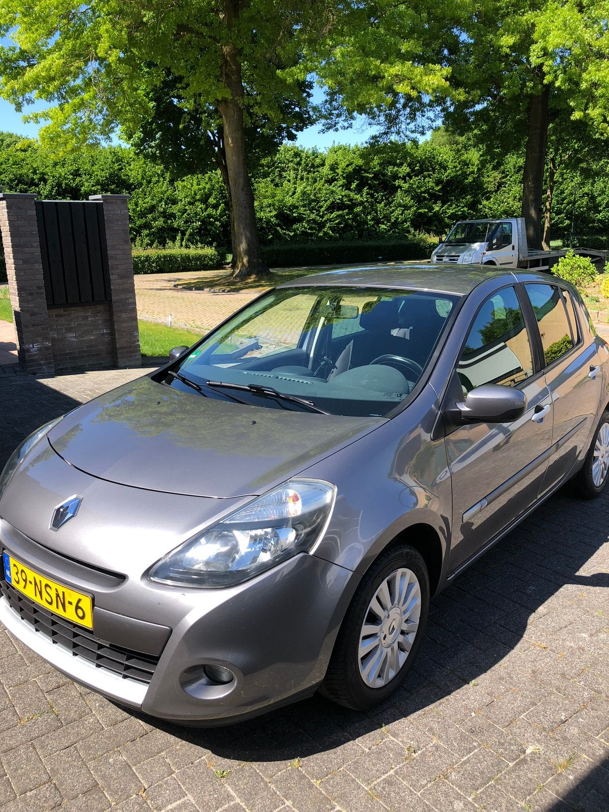 Renault Clio 1.2 16V 55KW 5-DRS 2010 Grijs, Auto's, Voorwielaandrijving, Euro 5, 74 pk, 4 cilinders