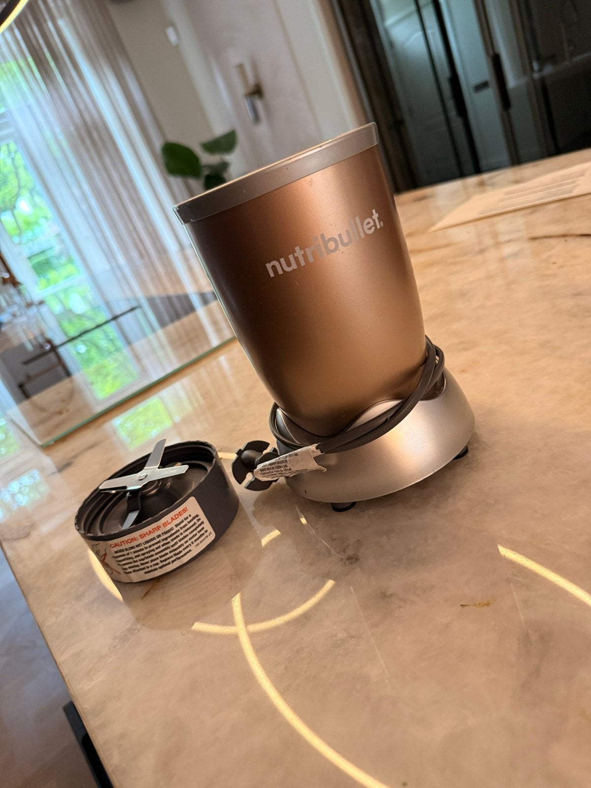 Nutribullet 900 Champagne Blender, Ophalen of Verzenden, Zo goed als nieuw, Vaatwasserbestendig, Minder dan 1 liter
